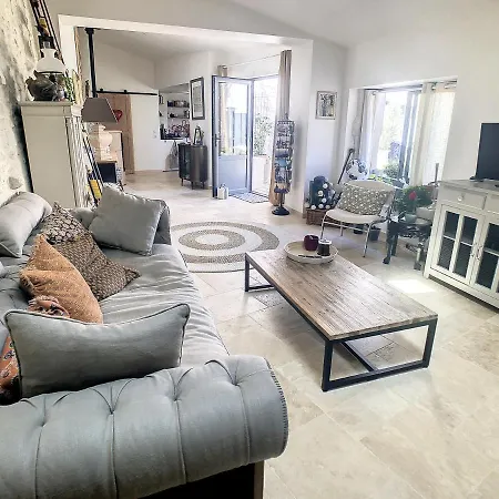 Villa Maison Pour 4 Personnes Proche La Rochelle Payaud *